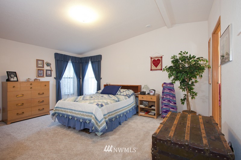929 241st Place Southwest Bothell, WA 98021 - Photo 8 of 19