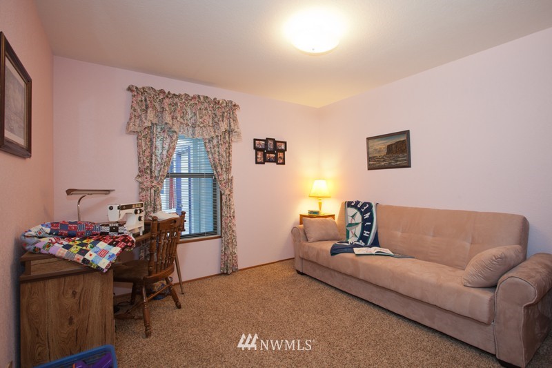 929 241st Place Southwest Bothell, WA 98021 - Photo 10 of 19