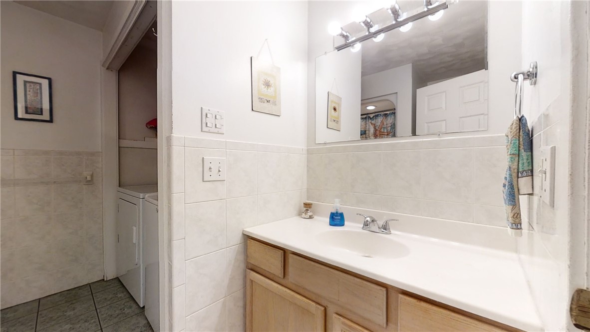 51 Glendale Road Narragansett, RI 02882 - Photo 29 of 50