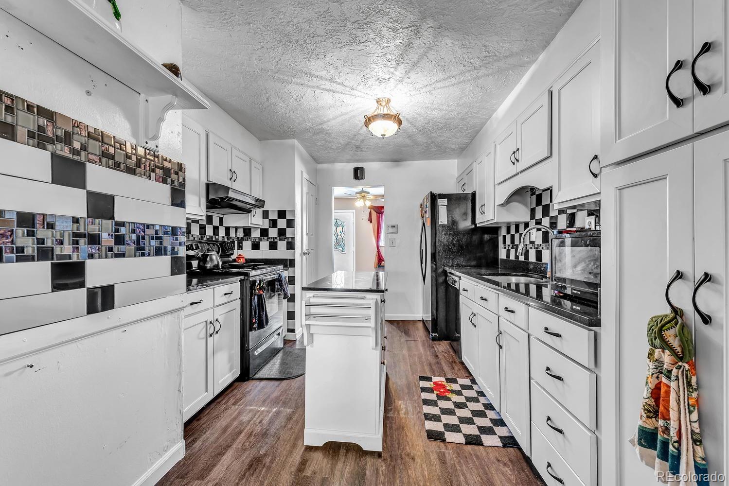 3885 Nelson Street Wheat Ridge, CO 80033 - Photo 8 of 24 Gallery Image 8