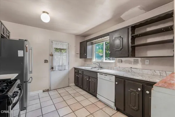 $849,900 | 1061 Gill Avenue, Port Hueneme, CA 93041