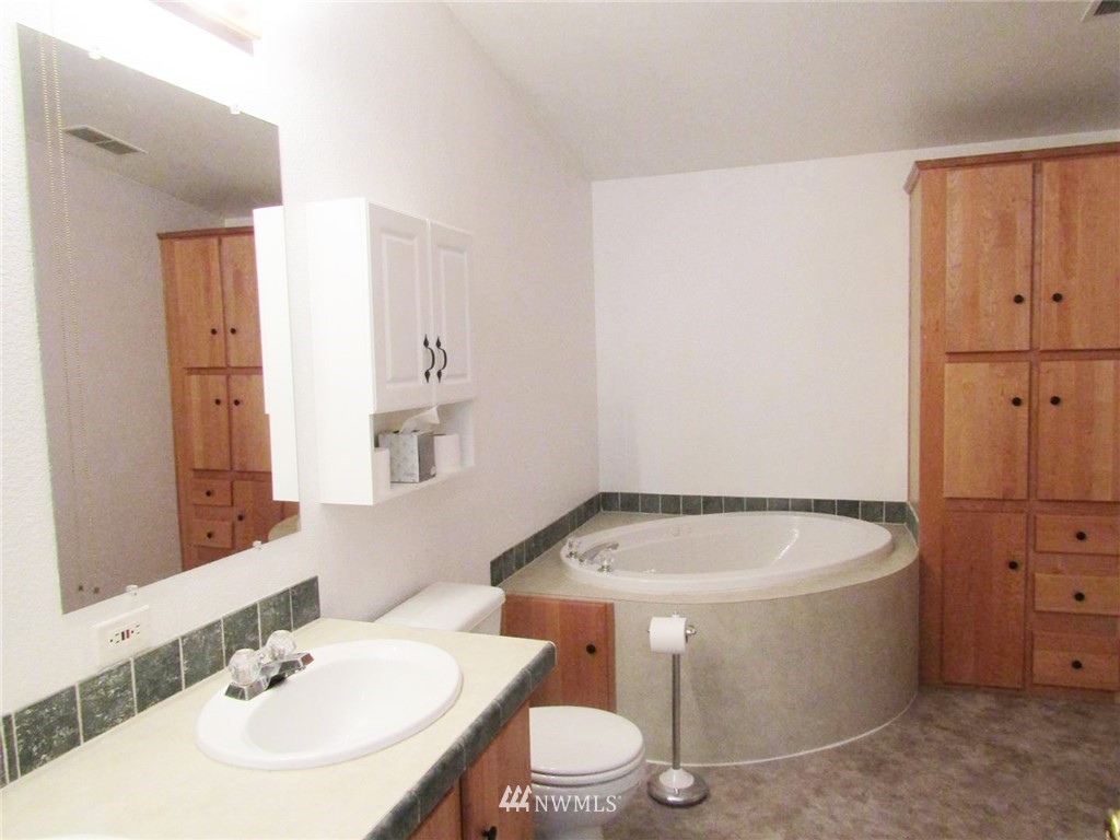 119 Gharet Road East Randle, WA 98377 - Photo 12 of 37 Gallery Image 12