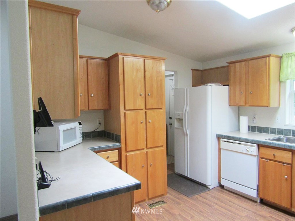 119 Gharet Road East Randle, WA 98377 - Photo 5 of 37 Gallery Image 5