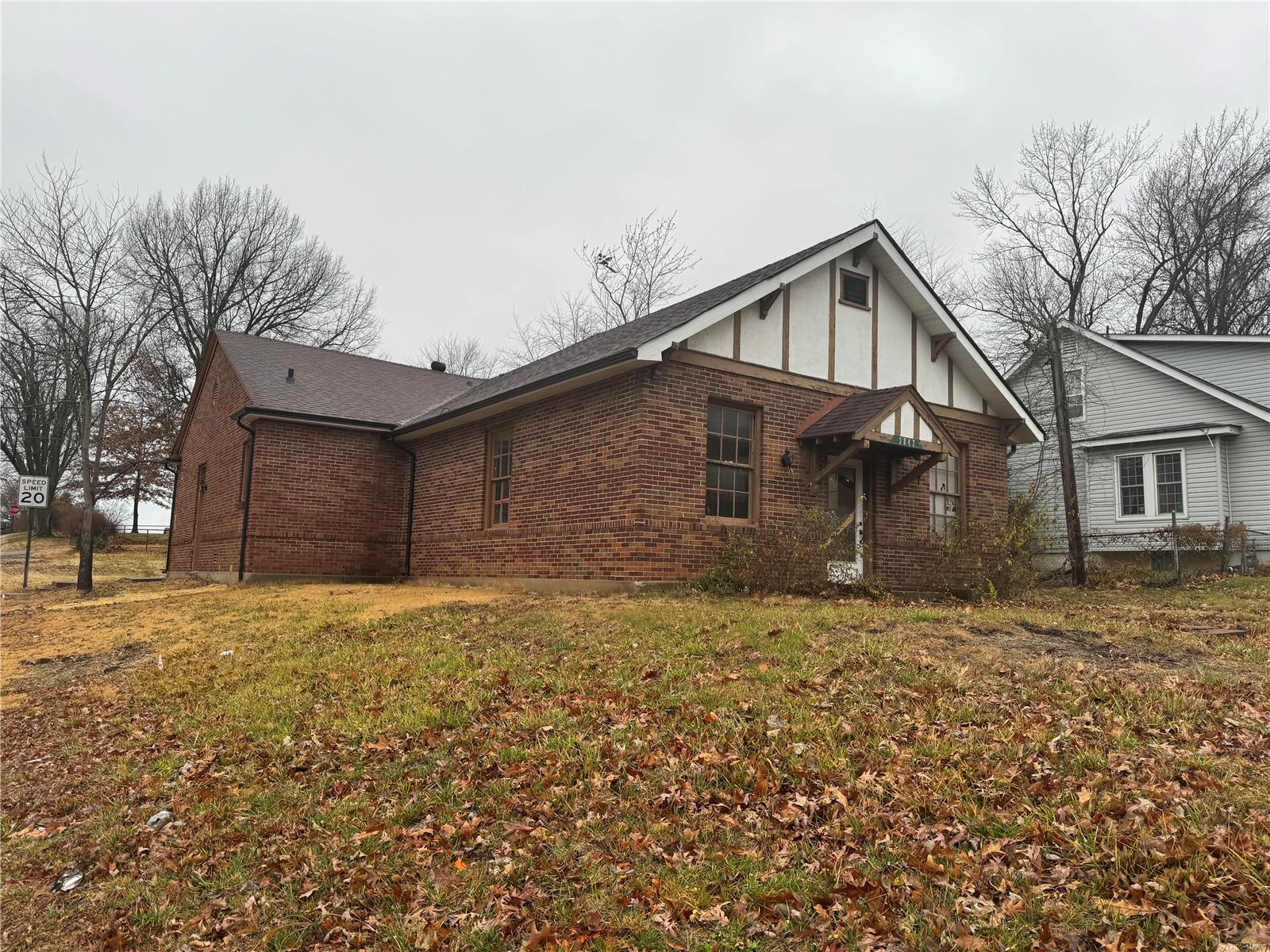 3847 Fee Fee Road Bridgeton, MO 63044 - Photo 2 of 7 Gallery Image 2