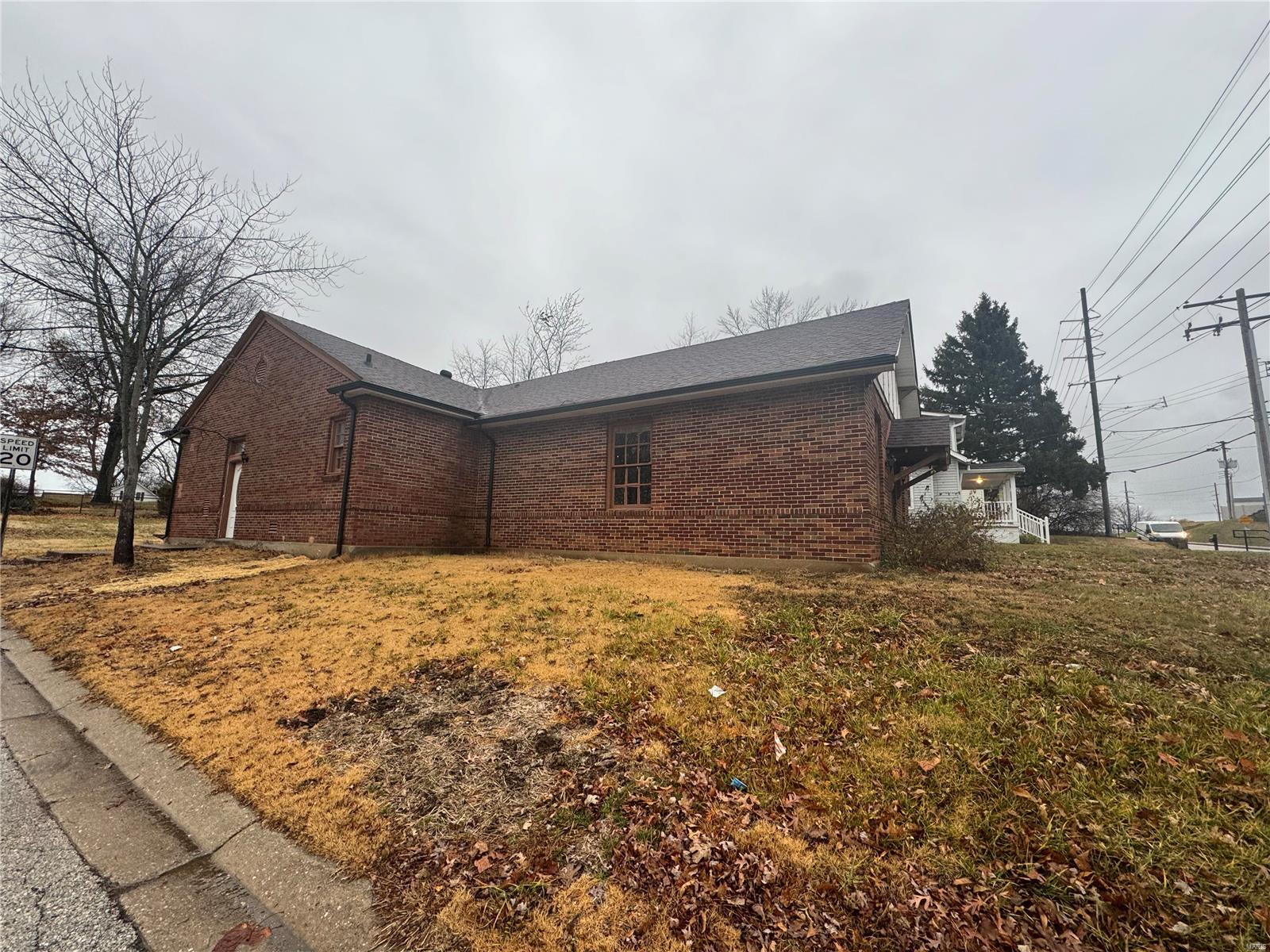 3847 Fee Fee Road Bridgeton, MO 63044 - Photo 3 of 7 Gallery Image 3