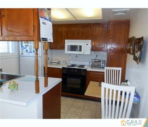 227 B Convent Road Monroe Township, NJ 08831 - Photo 4 of 8 Gallery Image 4