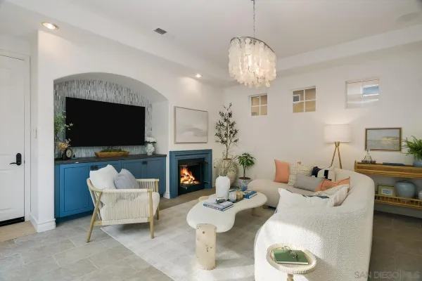 $10,800 | 409 North Cedros Avenue, Solana Beach, CA 92075