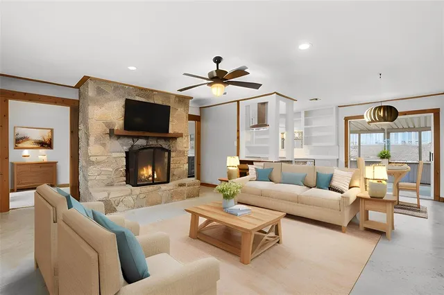 $259,000 | 1009 Mustang Trail, Granbury, TX 76049