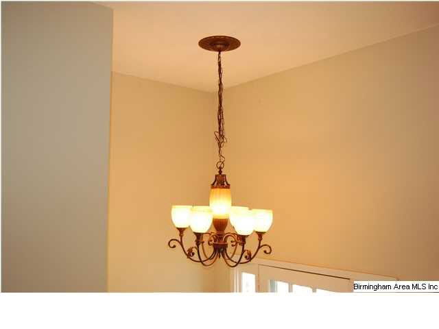 708 Twin Ridge Drive Gardendale, AL 35071 - Photo 9 of 32