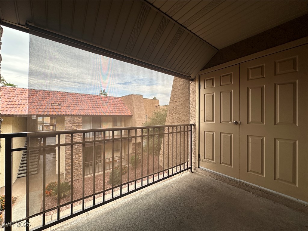 5317 Indian River Drive, Unit 292 Las Vegas, NV 89103 - Photo 7 of 17