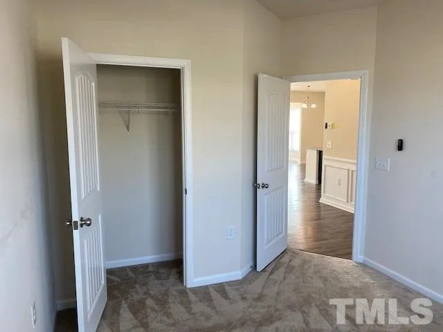 a view of entryway with bathroom