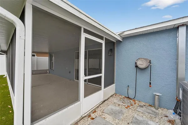 $2,350 | 523 Napa Valley Circle, Valrico, FL 33594