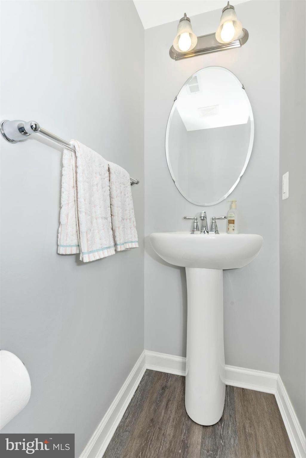 2073 Spring Run Circle Frederick, MD 21702 - Photo 3 of 30 Powder Room