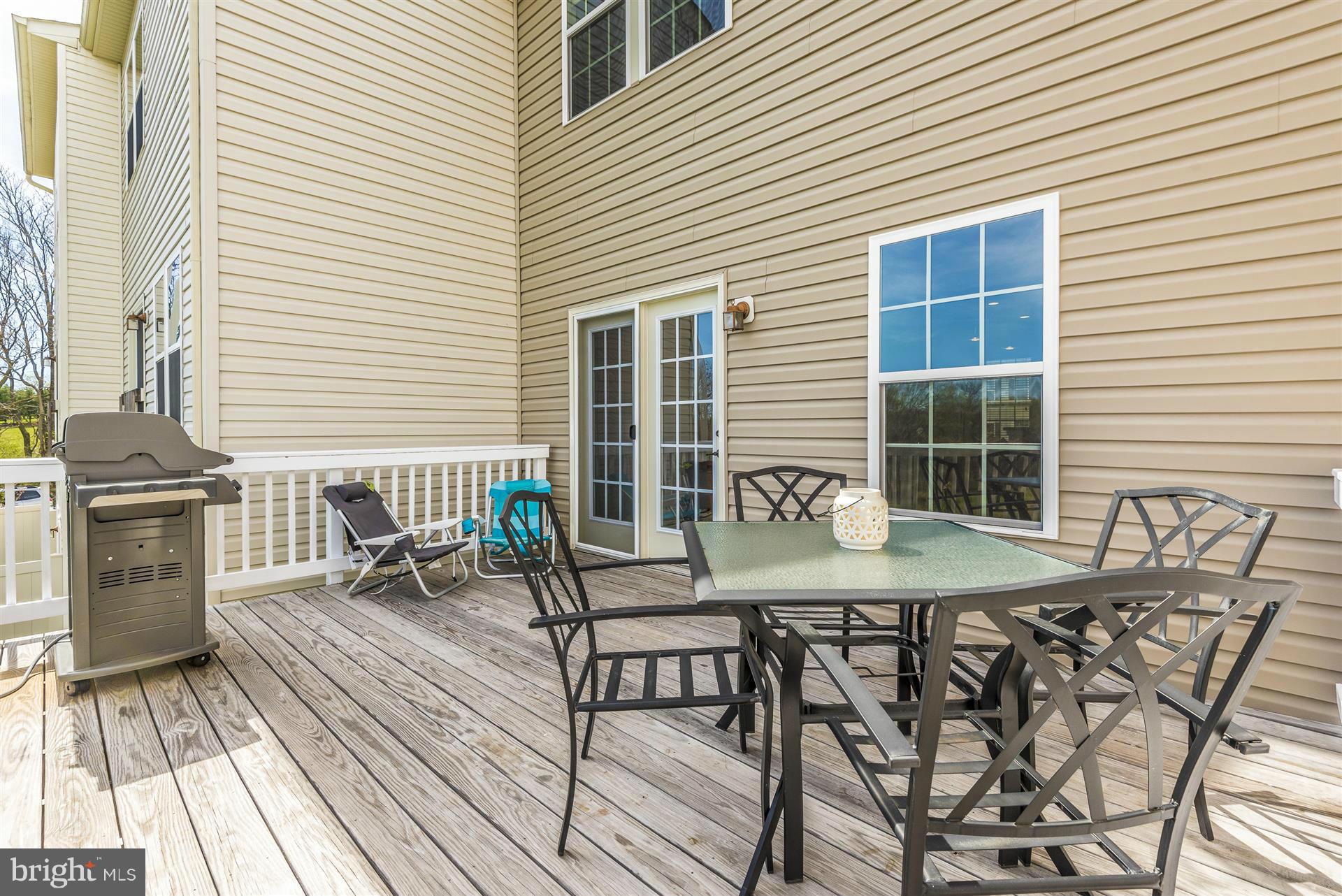 2073 Spring Run Circle Frederick, MD 21702 - Photo 28 of 30 Exterior (Rear)