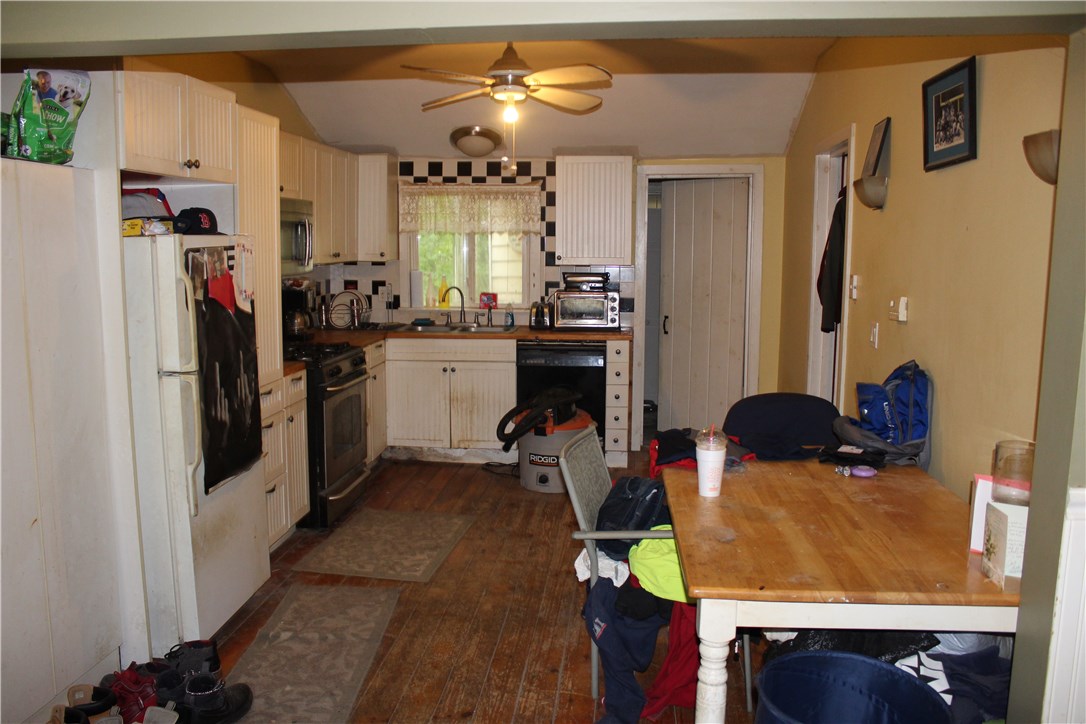 165 Ayoho Road Coventry, RI 02816 - Photo 14 of 23 KITCHEN