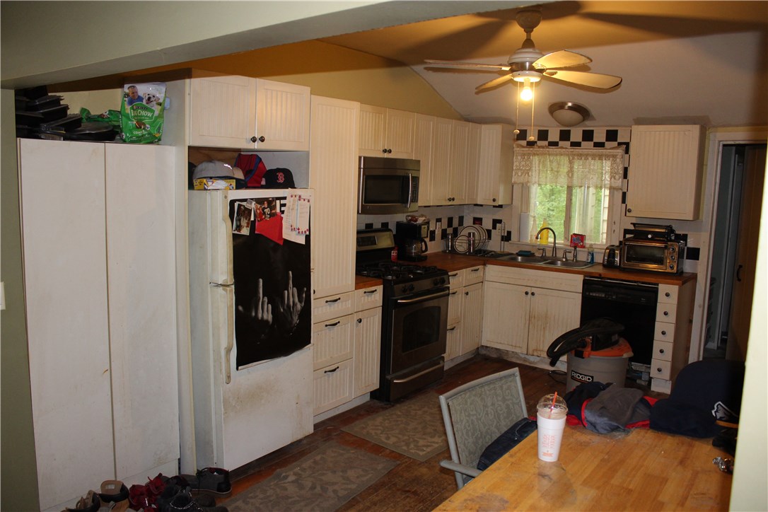 165 Ayoho Road Coventry, RI 02816 - Photo 15 of 23 KITCHEN