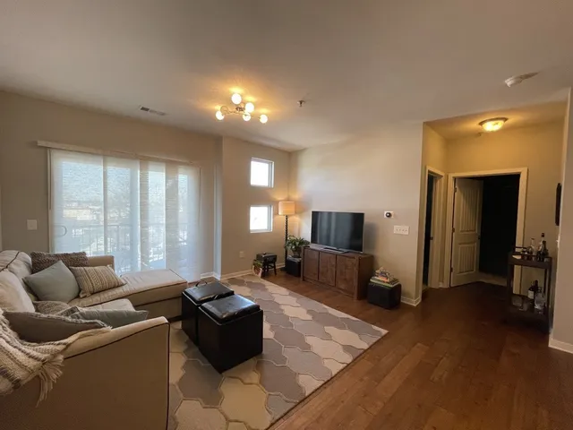 $1,595 | 1118 Litton Avenue, Unit 306, Nashville, TN 37216