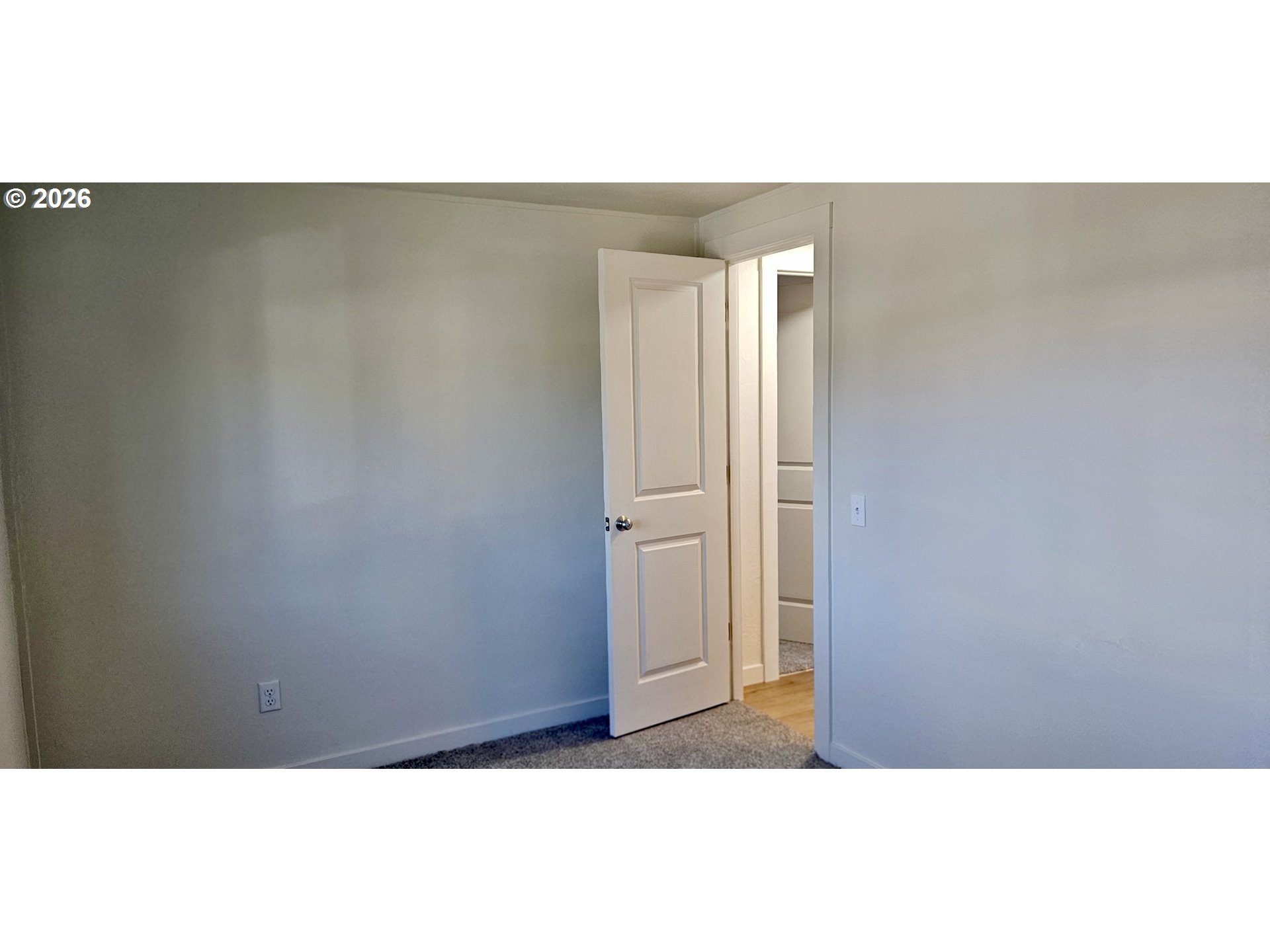 451 Lochaven Avenue Springfield, OR 97477 - Photo 17 of 21 a picture of a wall with a black and white wall