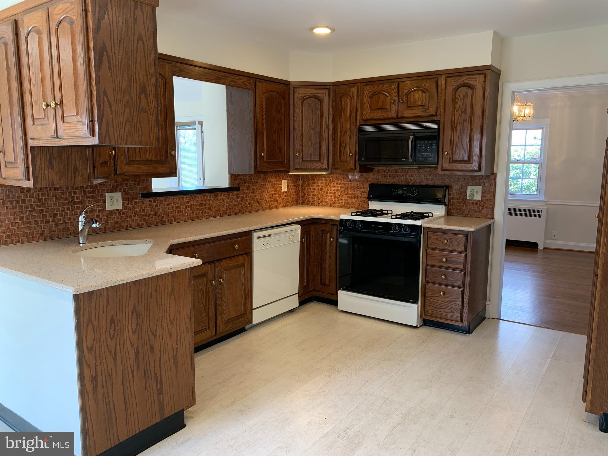 116 Treaty Road Drexel Hill, PA 19026 - Photo 13 of 48 Kitchen
