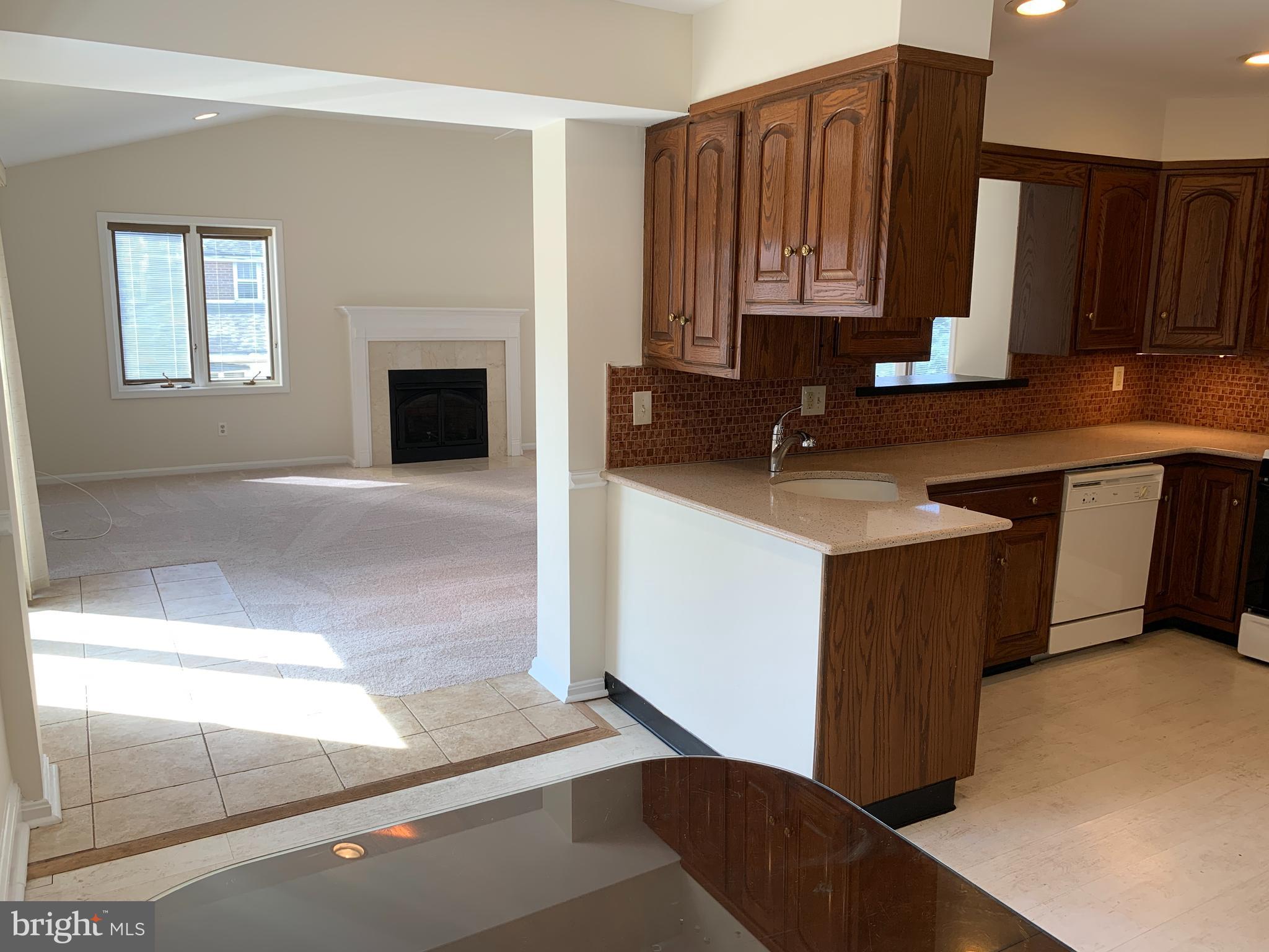 116 Treaty Road Drexel Hill, PA 19026 - Photo 16 of 48 Eating Area looking in to Family Room