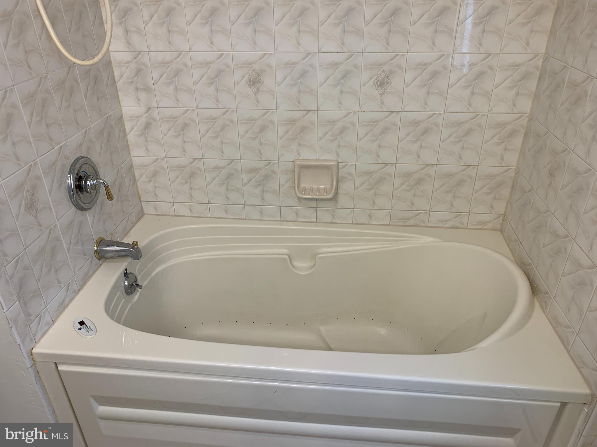 116 Treaty Road Drexel Hill, PA 19026 - Photo 36 of 48 Whirlpool Tub
