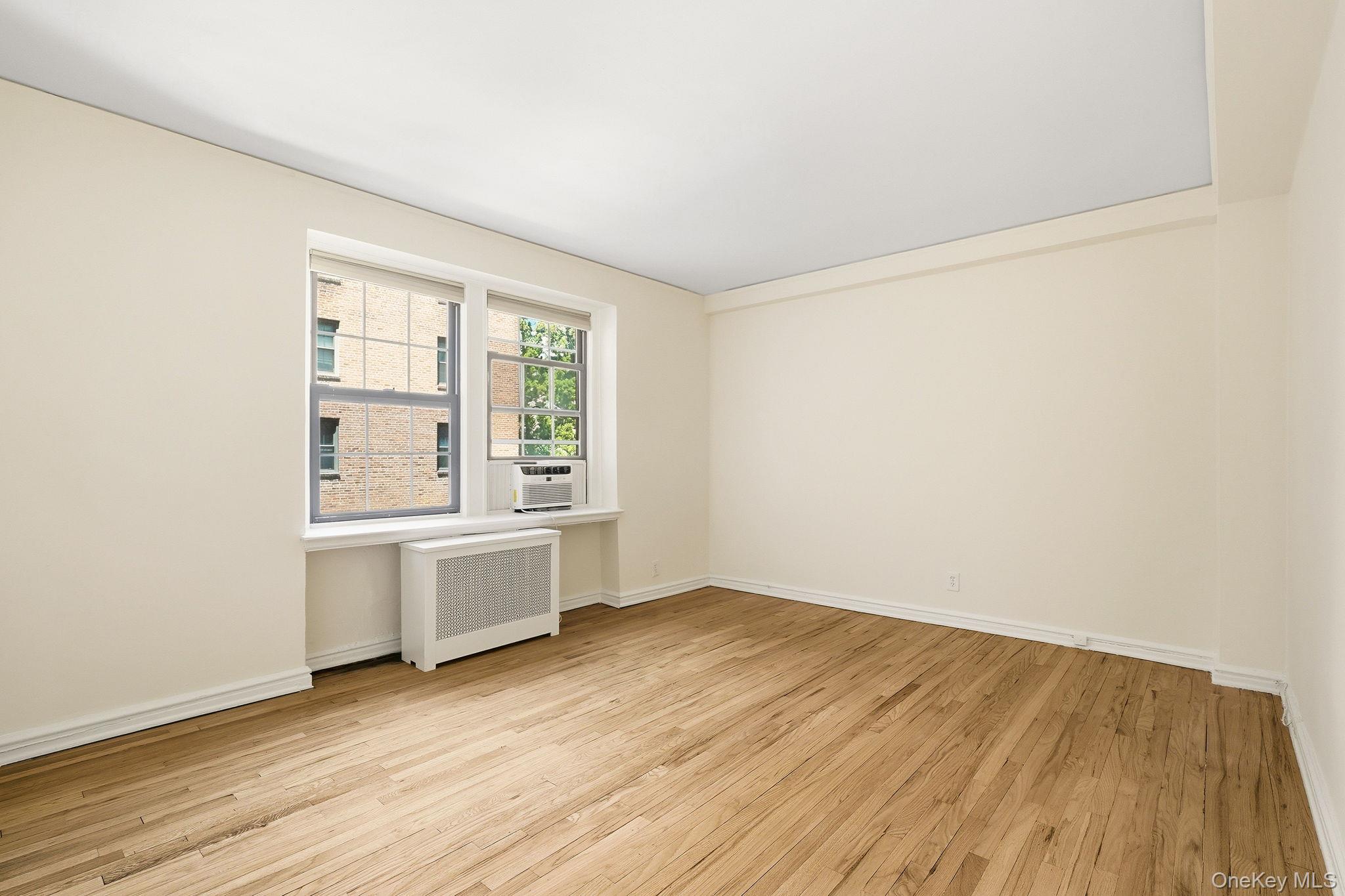 196 Garth Road, Unit 2F Scarsdale, NY 10583 - Photo 15 of 23 Alternate View Bedroom