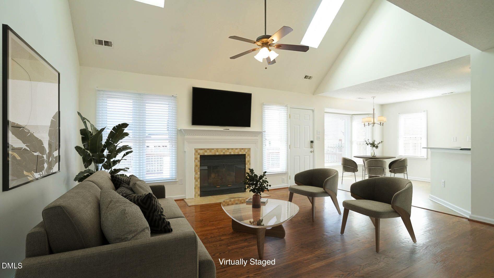11317 North Radner Way Raleigh, NC 27613 - Photo 6 of 54 Family Room