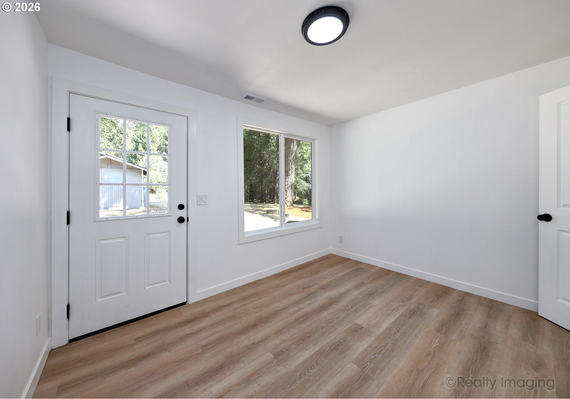 24591 Alpine Road Monroe, OR 97456 - Photo 13 of 30 Gallery Image 13