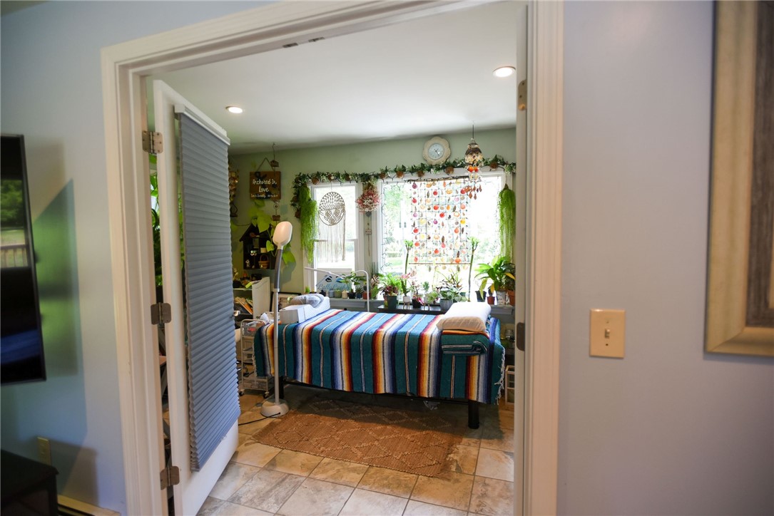 47 Benefit Road South Kingstown, RI 02879 - Photo 12 of 46
