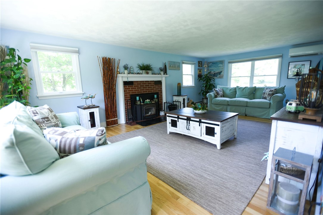 47 Benefit Road South Kingstown, RI 02879 - Photo 23 of 46