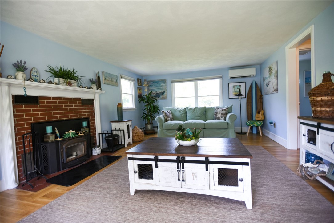 47 Benefit Road South Kingstown, RI 02879 - Photo 24 of 46