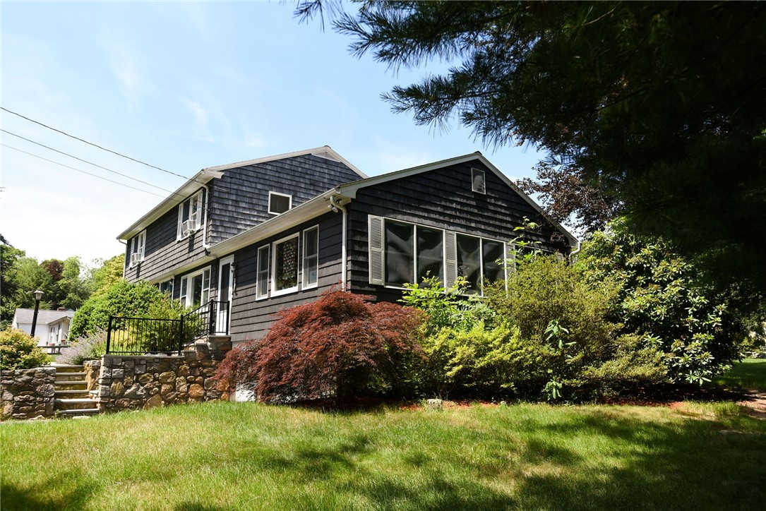 47 Benefit Road South Kingstown, RI 02879 - Photo 4 of 46