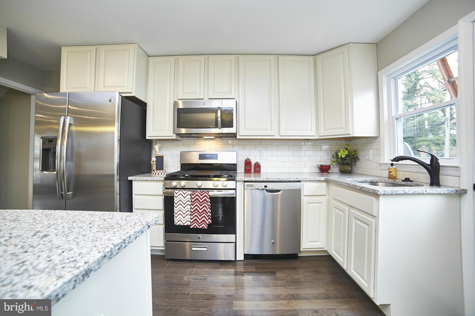 1125 Hollen Road Baltimore, MD 21239 - Photo 16 of 30 Kitchen