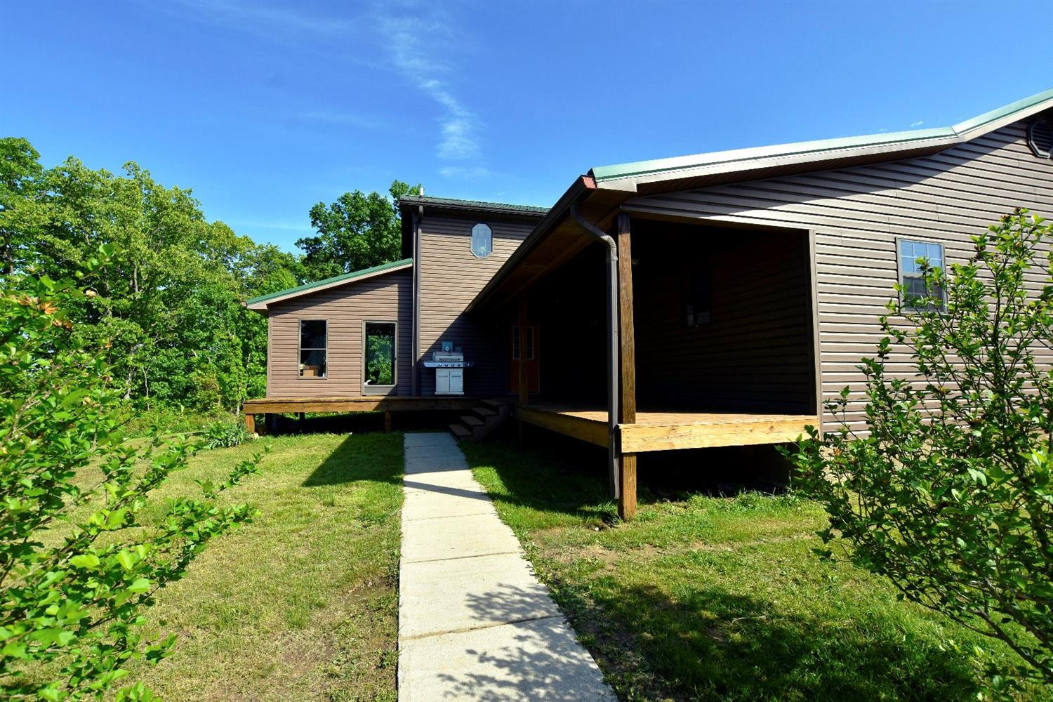 460 Red River Road Irvine, KY 40336 - Photo 37 of 53 Time to head out back and start grilling