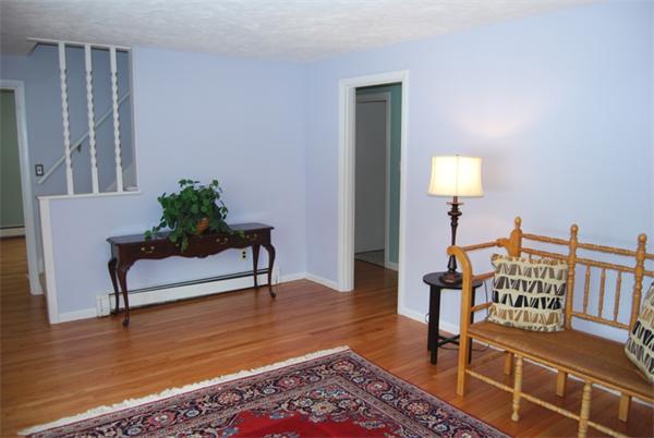 6 Harbell Street Lexington, MA 02421 - Photo 4 of 25