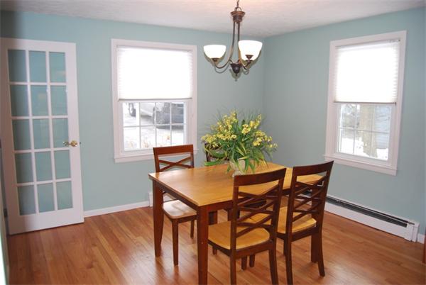 6 Harbell Street Lexington, MA 02421 - Photo 5 of 25