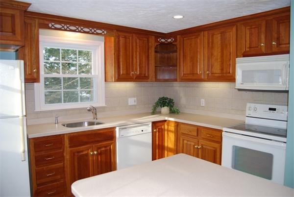 6 Harbell Street Lexington, MA 02421 - Photo 8 of 25
