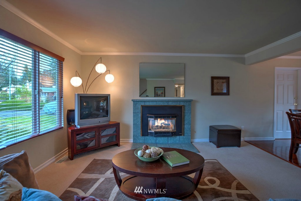 14651 Southeast 140th Place Renton, WA 98059 - Photo 2 of 15 Gallery Image 2