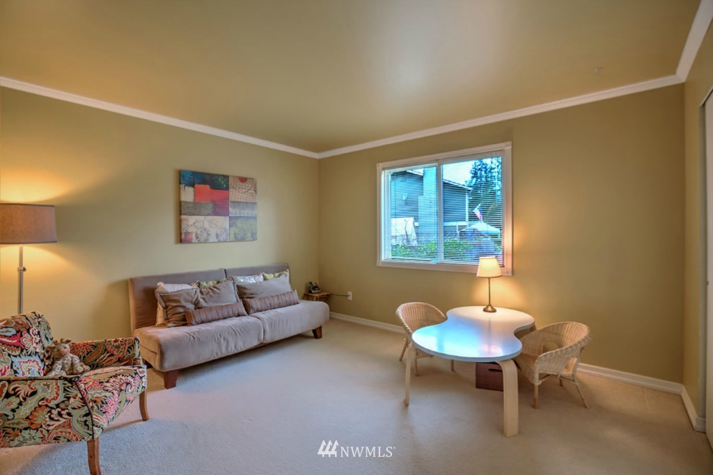14651 Southeast 140th Place Renton, WA 98059 - Photo 9 of 15 Gallery Image 9