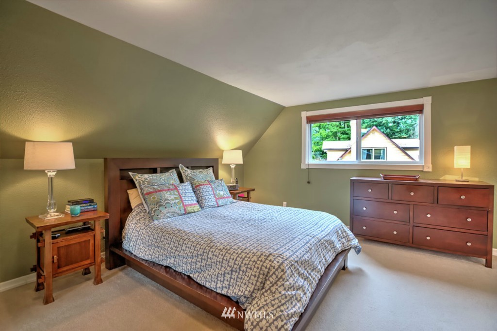 14651 Southeast 140th Place Renton, WA 98059 - Photo 10 of 15 Gallery Image 10