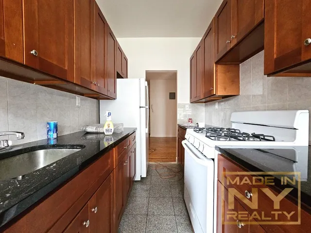 $2,500 | 43-30 46th Street, Unit 3S | Sunnyside