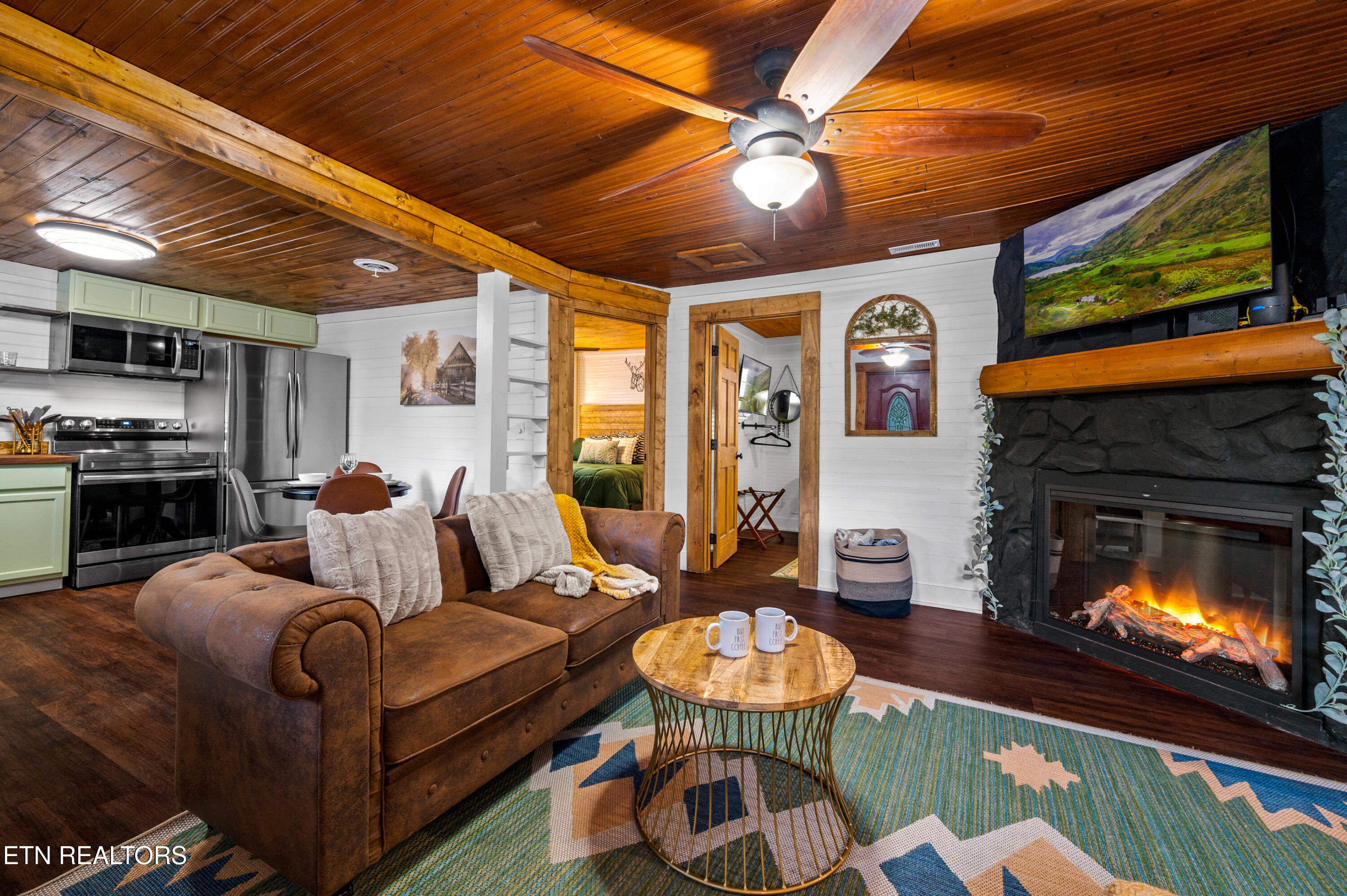 1129 South Spring Hollow Road Sevierville, TN 37876 - Photo 4 of 30 DSC_0808