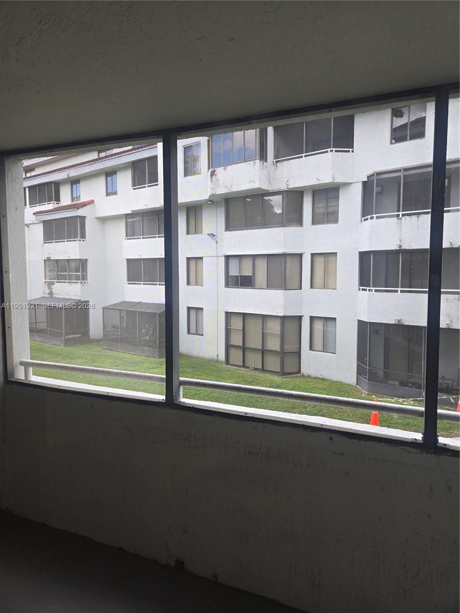 8205 Southwest 152nd Avenue, Unit F207 Miami, FL 33193 - Photo 7 of 11