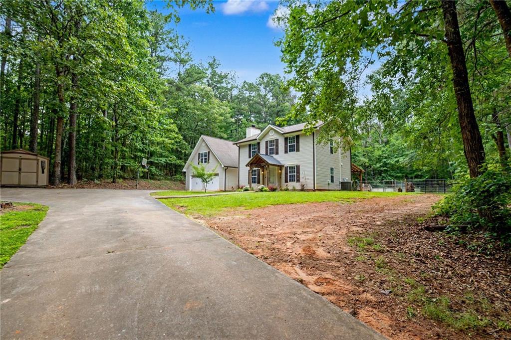 1370 Bethlehem Church Road Grantville, GA 30220 - Photo 2 of 35