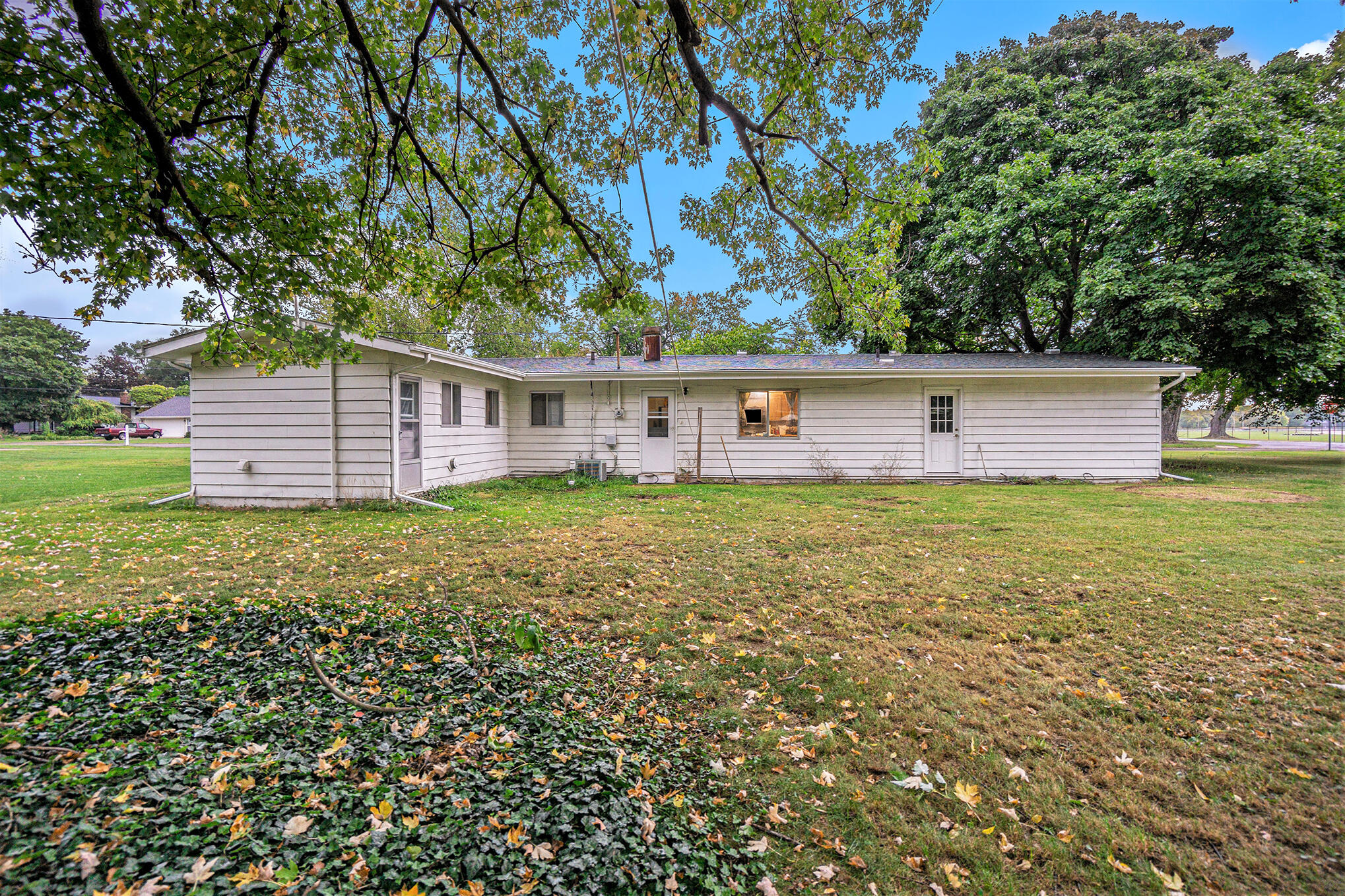 431 11th Avenue Three Rivers, MI 49093 - Photo 23 of 28 023_dsc09559