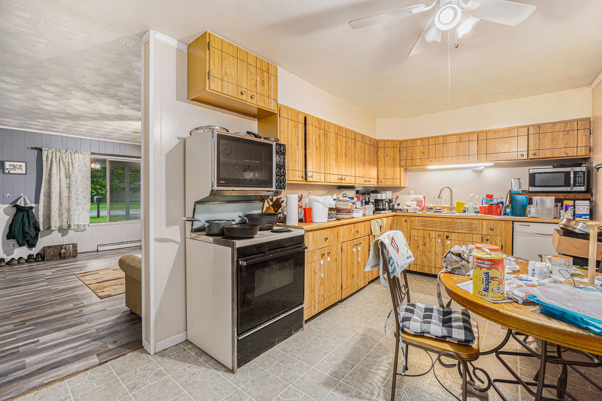 431 11th Avenue Three Rivers, MI 49093 - Photo 10 of 28 010_dsc09537