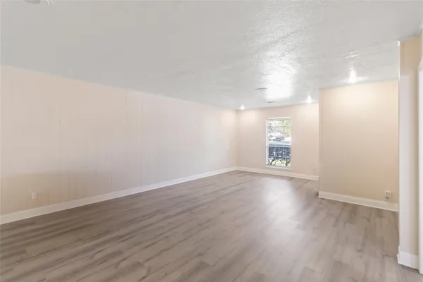 $2,250 | 1502 Dabney Drive, Pasadena, TX 77504
