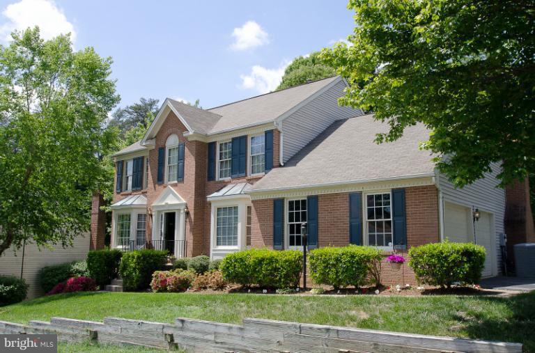 8554 Hooes Road Springfield, VA 22153 - Photo 15 of 26 Exterior (Front)