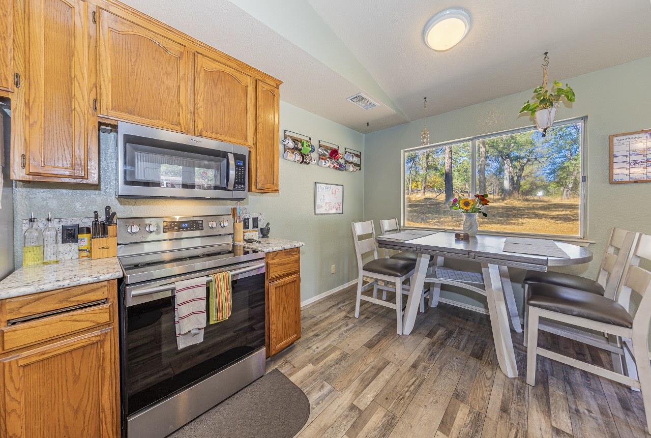 31548 Delaware Road Coarsegold, CA 93614 - Photo 11 of 46 Gallery Image 11