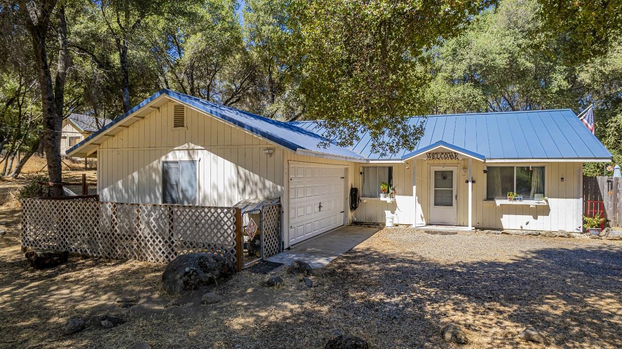 31548 Delaware Road Coarsegold, CA 93614 - Photo 3 of 46 Gallery Image 3